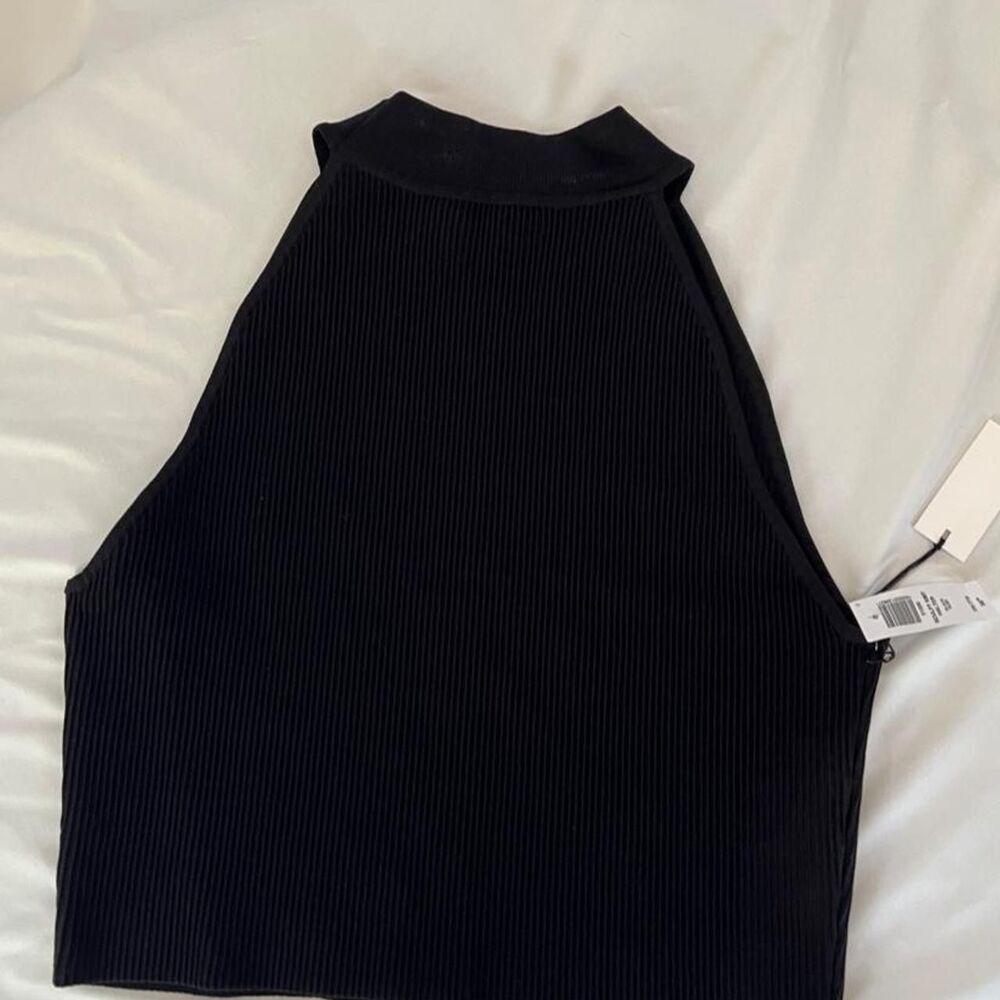 Aritzia Women's Black Crop-top - Picture 2 of 5